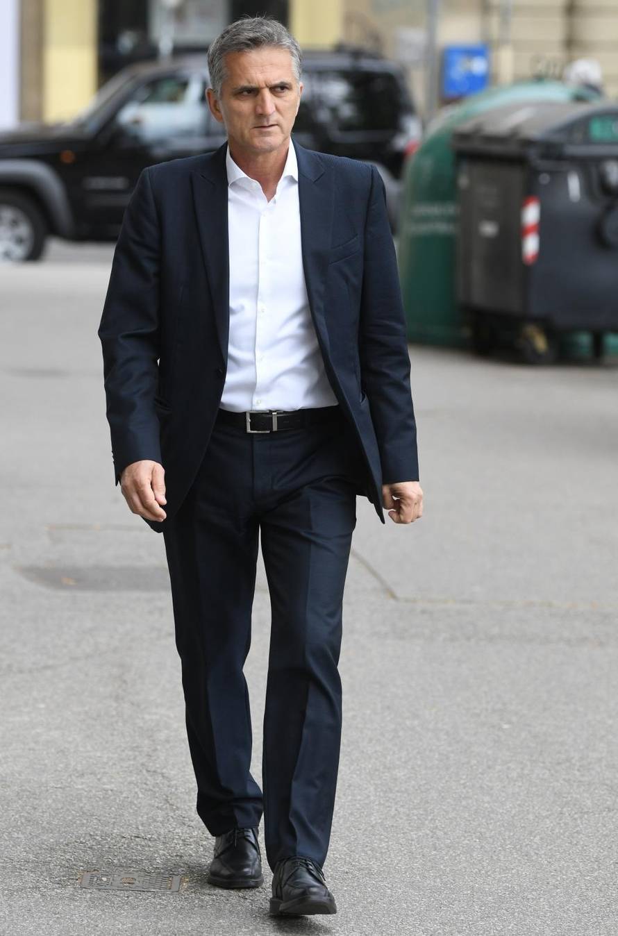 Zagreb: Dolazak članova HDZ-a na  sjednicu Predsjedništva