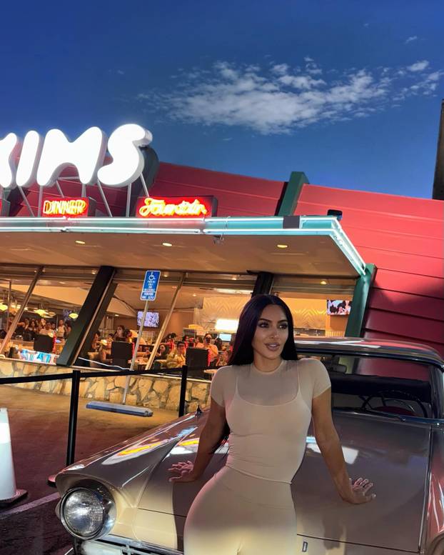 FOTO Kim Kardashian 'upecala' novog frajera. Legenda Formule 1 prerasla je status 'prijatelja'