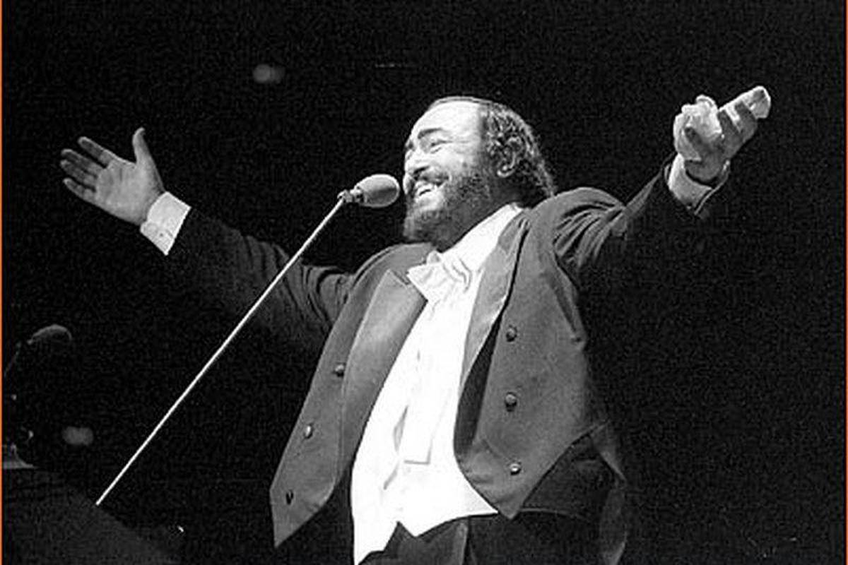Luciano Pavarotti (71) preminuo u svom krevetu
