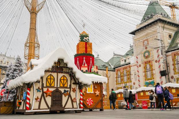 FOTO Najbolji i najraskošniji u Europi! Pogledajte kako izgleda čarobni Advent u Rumunjskoj