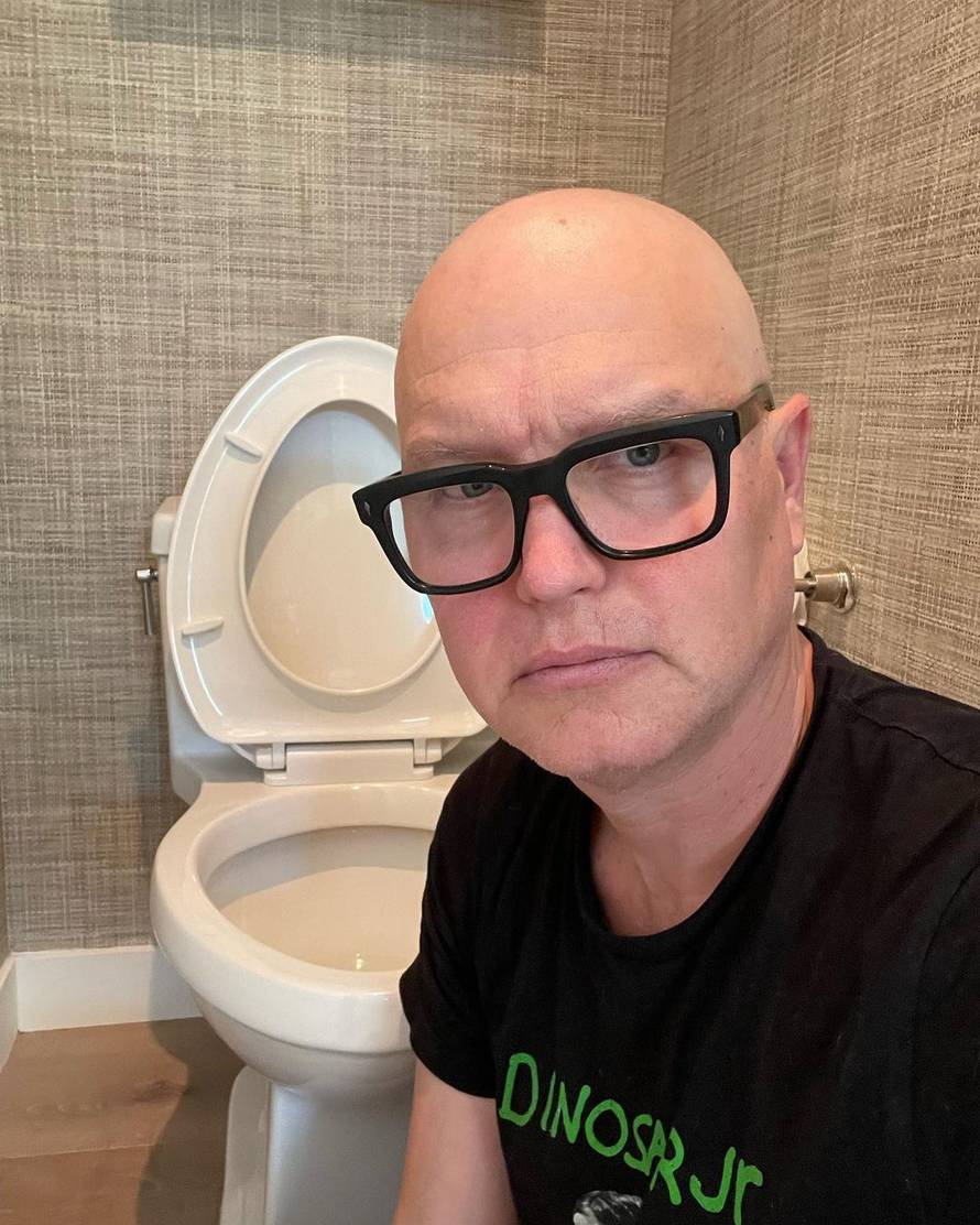 Pjevač pobijedio rak u četvrtom stadiju: 'CT snimka je sada čista'