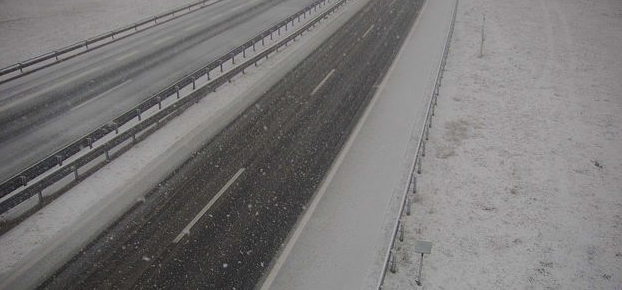 FOTO Pada na Sljemenu, ima ga i na cestama: Pogledajte kako se Hrvatska bijeli na Badnjak!