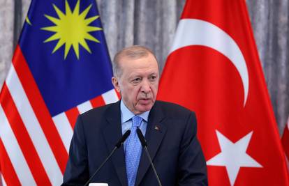 Erdogan tvrdi: Prosvjedi zbog zatvaranja Ekrema Imamoglua prerasli su u pokret nasilja