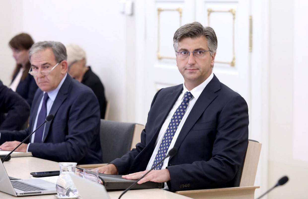 Sindikati prijete prosvjedima: Vladu možda čeka burna jesen