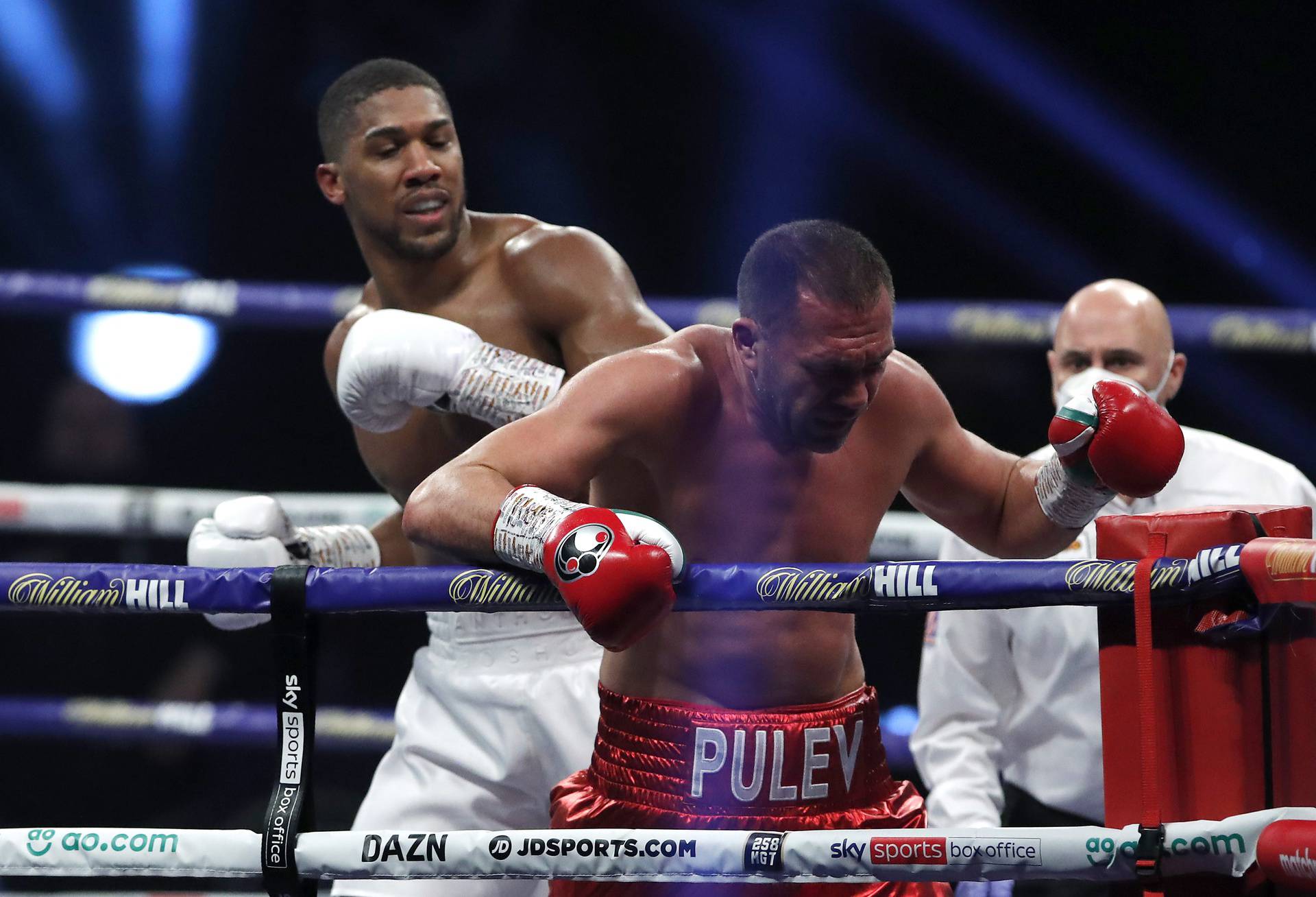 Heavyweight World Title Fight - Anthony Joshua v Kubrat Pulev