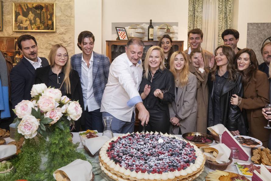 Producenti i glumci otkrivaju za 24sata tajnu uspjeha Divljih pčela: 'Snimamo po 12 sati...'