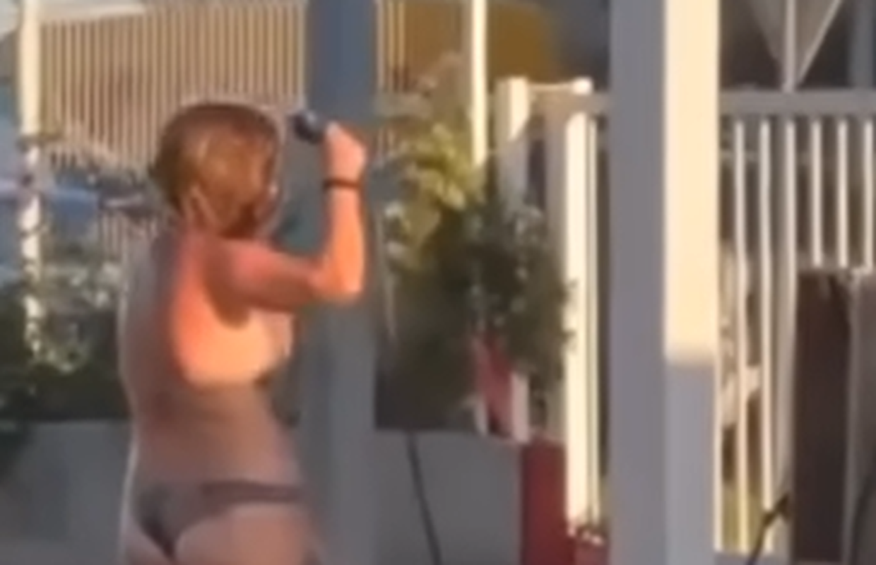 Nevjerojatna snimka iz Kaštela: Žena se otuširala na benzinskoj!