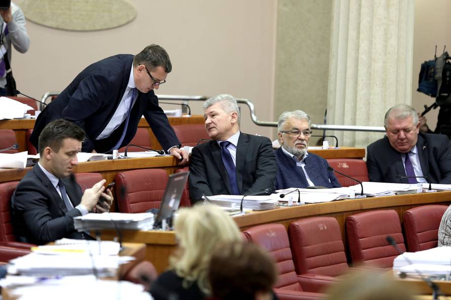 HNS i HSS u Saboru protiv poreza na nekretnine do 2018.