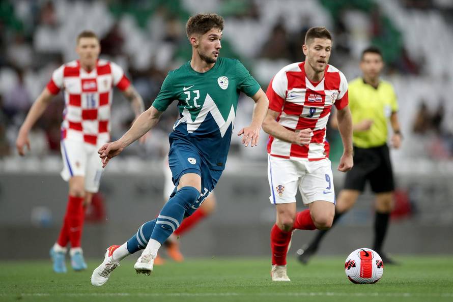 Doha: Prijateljska nogometna utakmica Hrvatska - Slovenija