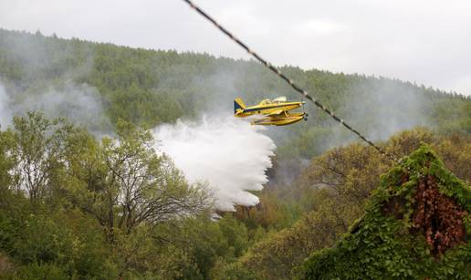 Te&zcaron;ak teren: Po&zcaron;ar u okolici &Scaron;ibenika stavili pod kontrolu