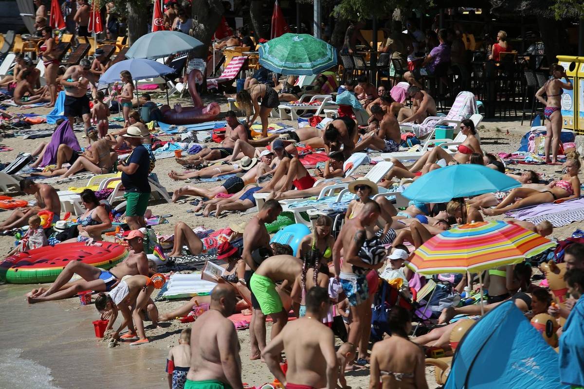 Upitna sezona na Mediteranu, Hrvatska zasad stoji dobro