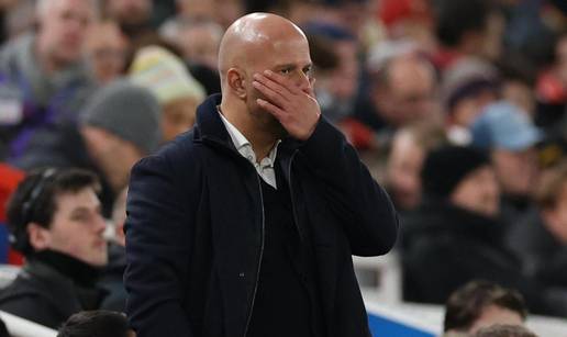 Održali krizni sastanak na Anfieldu: Poznata je sudbina Arnea Slota na klupi Liverpoola!