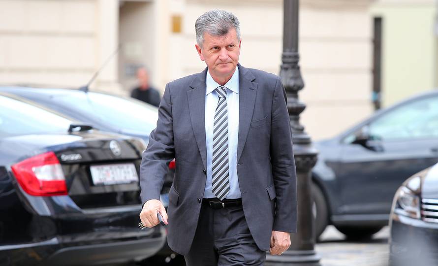 'Kujundžić podilazi Domovima zdravlja i lokalnim političarima'