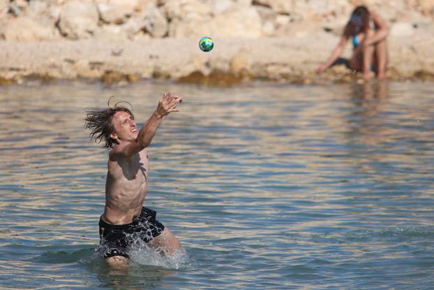 Zadar: Nogometaš Luka Modri? uživa u piciginu s prijateljima