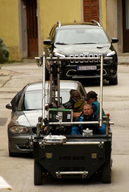 Labin: Oskarovac Eddie Redmayne na snimanju Netflixove serije "Šakalov dan" 