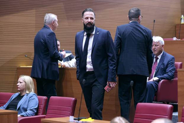 Zagreb: Pocela 7. sjednica Hrvatskoga sabora