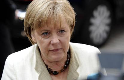 Merkel: Europi treba barem 10 godina za oporavak od krize