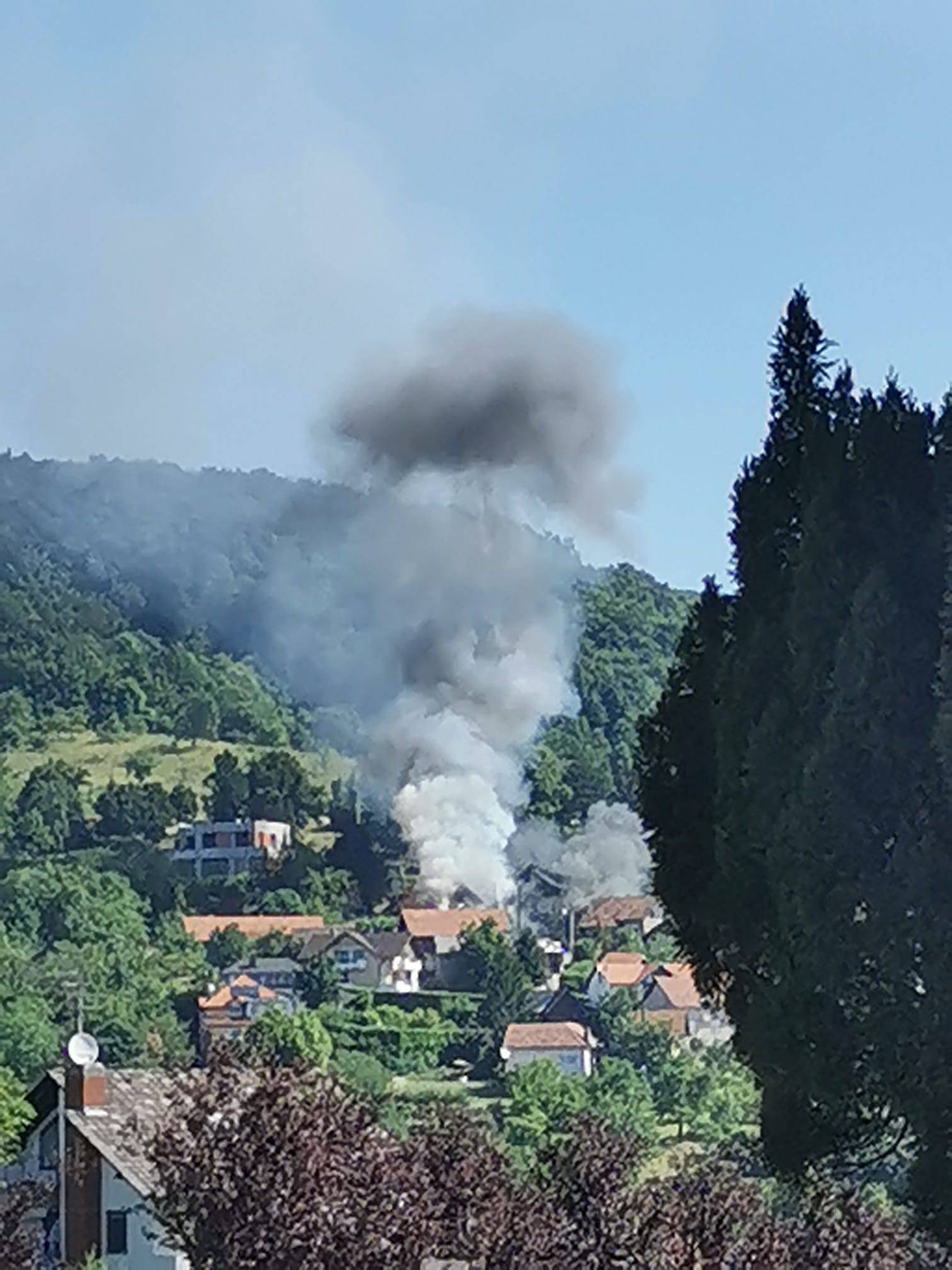 Šokantna snimka: Zagrebački vatrogasac snimio je trenutak eksplozije na 2 metra od njega