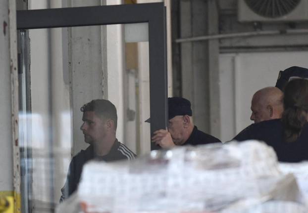 Zagreb: Privođenje  uhićenih u Hrvatskim šumama u akciji USKOK-a