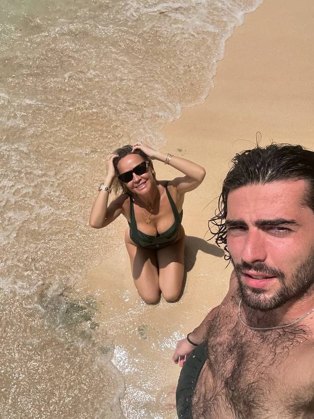 FOTO Uživajte, djevojke! Šime Elez skinuo se u kupaći