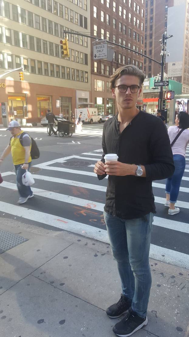 FOTO Sjećate se slatkog dječaka s Kinder čokolade? Matteo je danas uspješni ljepotan...