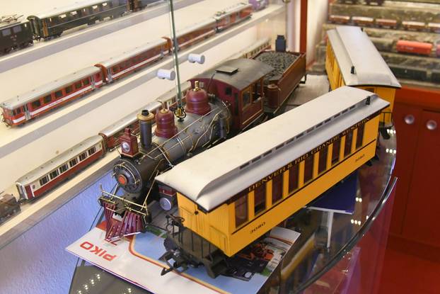 Izložba Virovitica voli vlakove