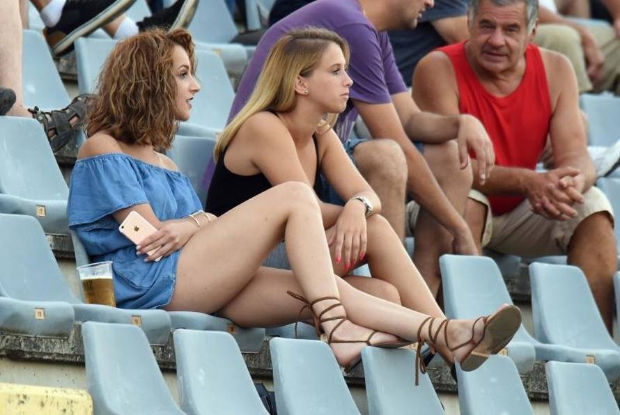 Cibalia vodila, Slaven se vratio, nestalo struje, 'nestali' i gosti