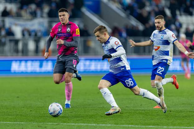 Osijek: Uvjerljiva pobjeda Osijeka protiv Lokomotive 3:0