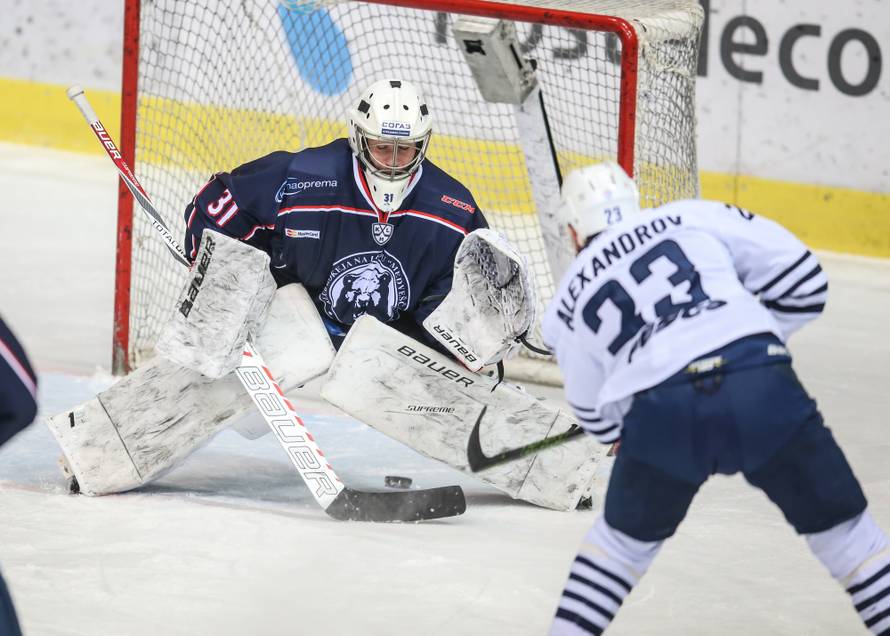 KHL Medvescak -Admiral Vladivostok