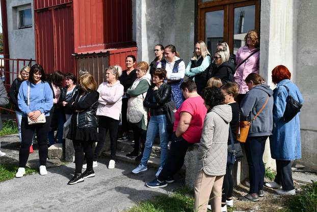 Daruvar: Trideset djelatnica daruvarske tekstilne tvrtke "Leonarda" dobilo otkaz