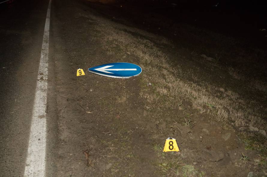 Auto se prevrnuo više puta, vozač (48) je ispao i poginuo