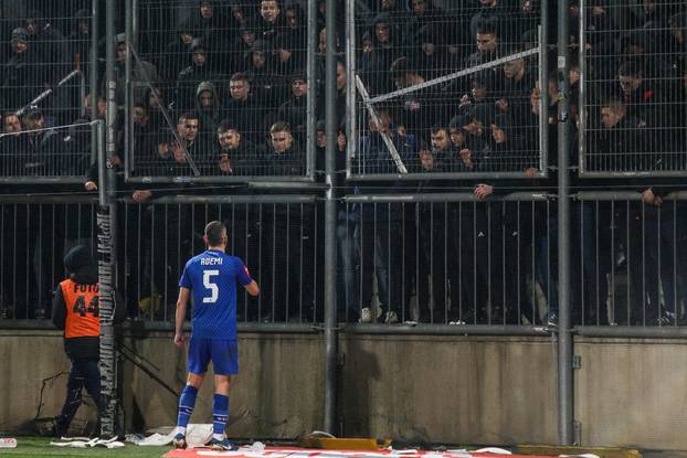 Rijeka: Dinamovci nakon poraza pozdravili navijače