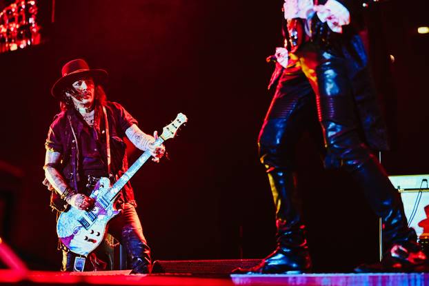 Zagreb: Koncert benda Hollywood Vampires u Areni