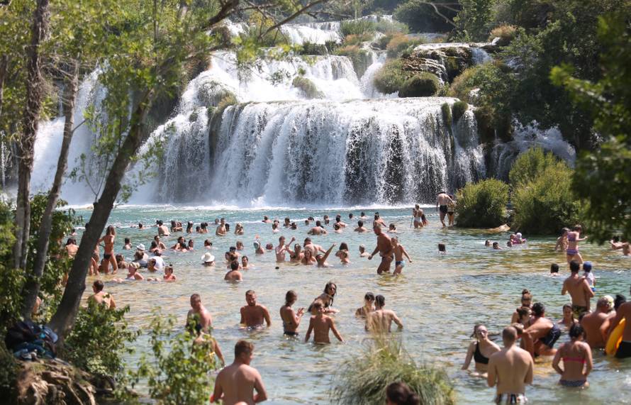 Ljepote Nacionalnog parka Krka i tijekom turistiÄke sezone zaista oÄaravaju