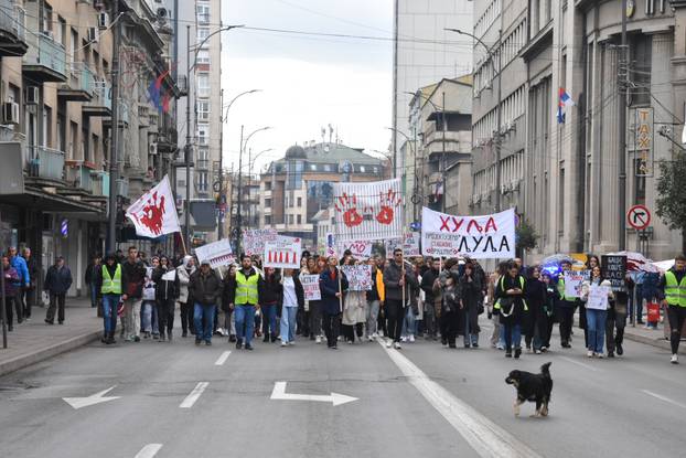 Masovni prosvjedi u Nišu 