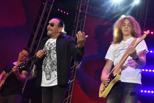 Vodice: Brojni izvo?a?i nastupili na drugoj ve?eri CMC Festivala