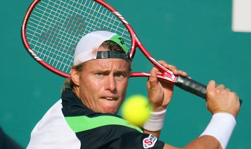 Hewitt zaustavio niz od 15 poraza od Rogera Federera