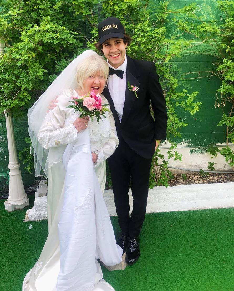 Zvijezda YouTubea: Ima samo 23 godine i 'teži' 47 mil. kuna