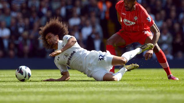 Soccer - Barclays Premier League - Tottenham Hotspur v Southampton - White Hart Lane