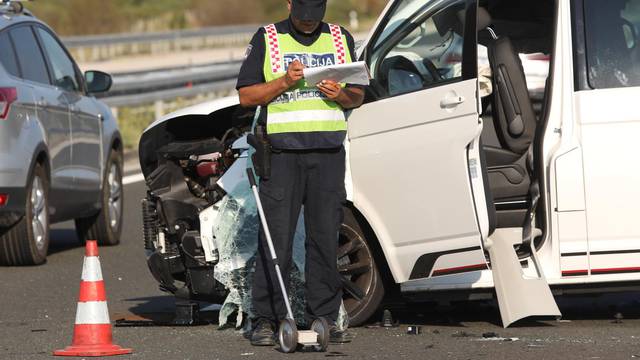 U sudaru kombija i kamiona kod Šibenika ozlijeđeno sedam osoba