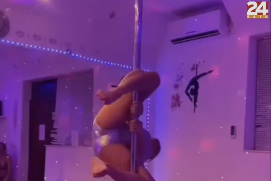 Olja Einfalt pole dance