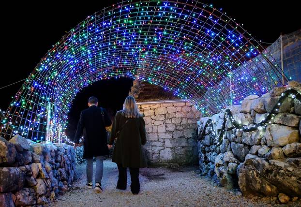 Božićno selo u Gornjem Docu