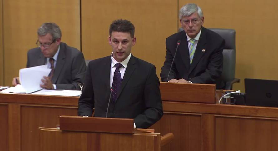 Završila sjednica: Prihvatili su četiri zakona i sugestije oporbe