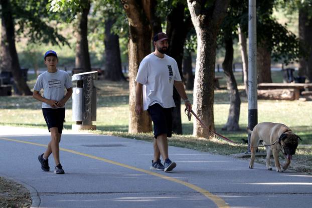Zagreb: Ljetno poslijepodne na  Bundeku