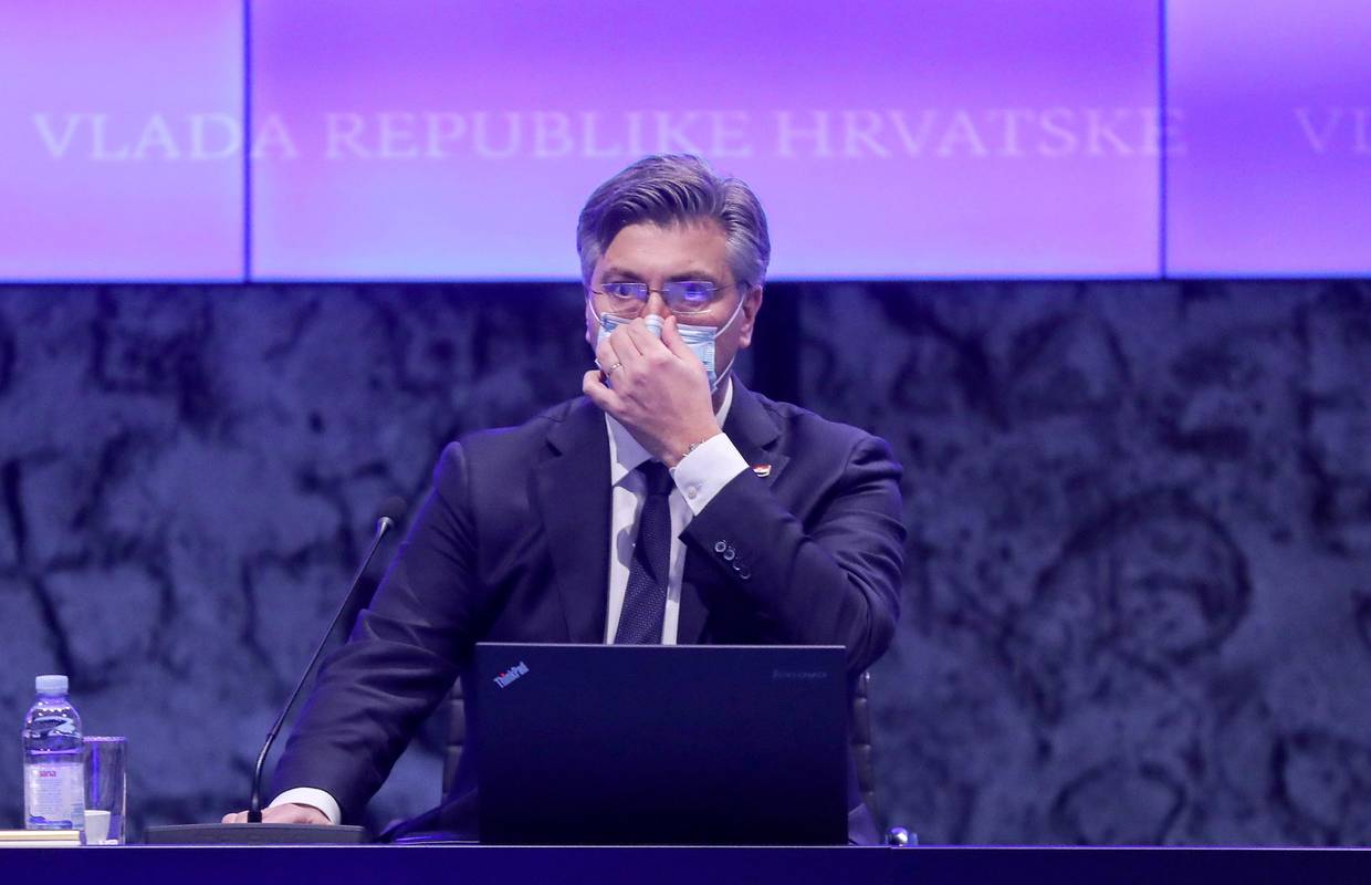 Plenković o Ukrajini: 'Šaljemo zaštitnu opremu i oružje vrijedno 124 milijuna kuna'