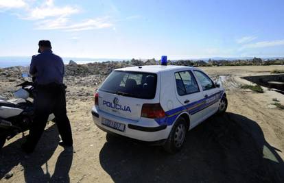 Policija blokirala lučicu Zenta, još traže  drugu ljudsku nogu