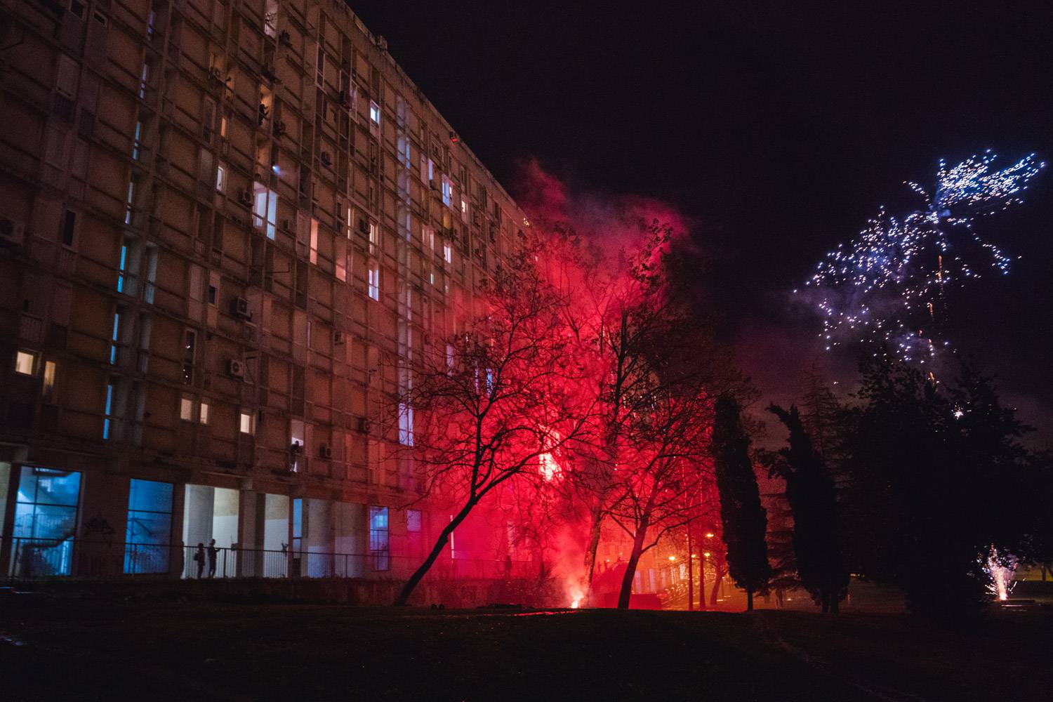 Splićani bakljama i vatrometom proslavili 50 godina  'Kineskog zida': Dvornikovi u njoj živjeli