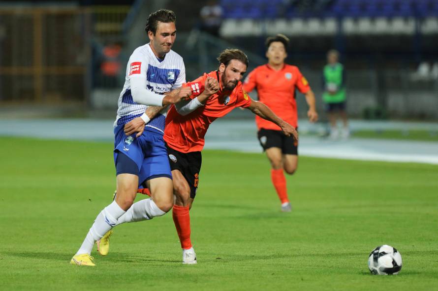 Osijek  i Šibenik susreli se u 8. kolu HNL-a