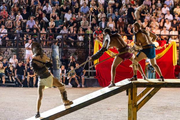 Borbe gladijatora u pulskoj Areni