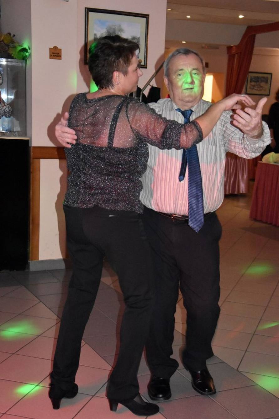 Antun (67) na proslavi Nove zaprosio Katicu: Rekla je 'da'!